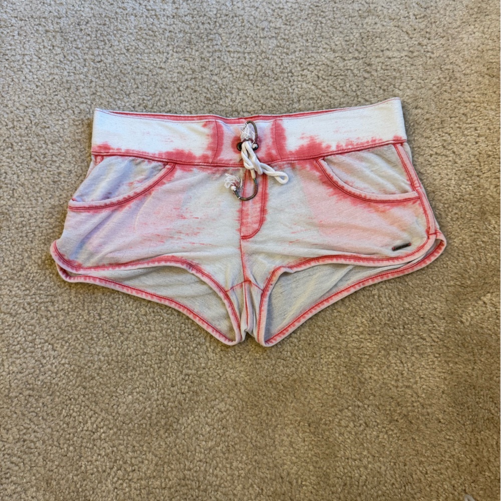 Hang Ten Vibrant Coral and Soft White Shorts